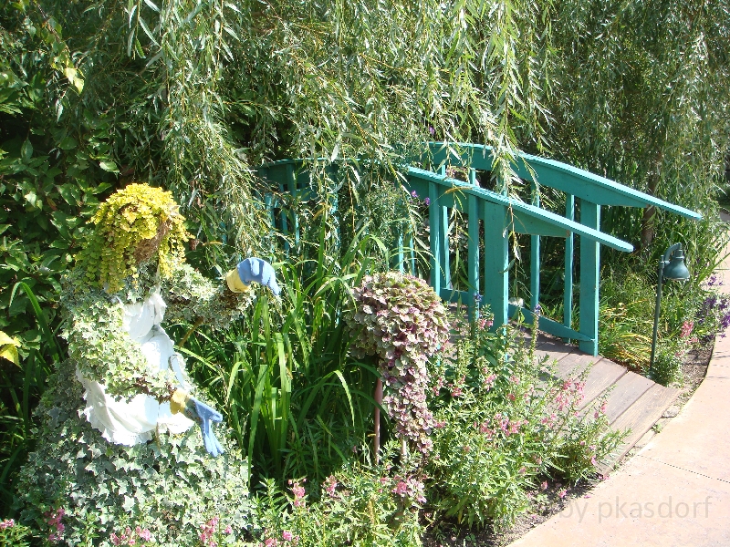 Western Michigan [2009] 428.JPG - Scenes from Frederik Meijer Gardens & Sculpture Park.